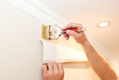 Pose de papier peint au Bousquet — revêtements muraux et toiles de verre